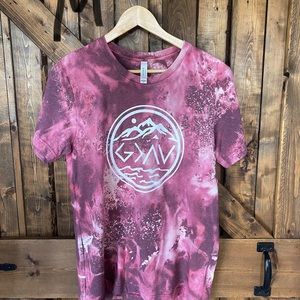 God is greater than the highs and lows medium tee